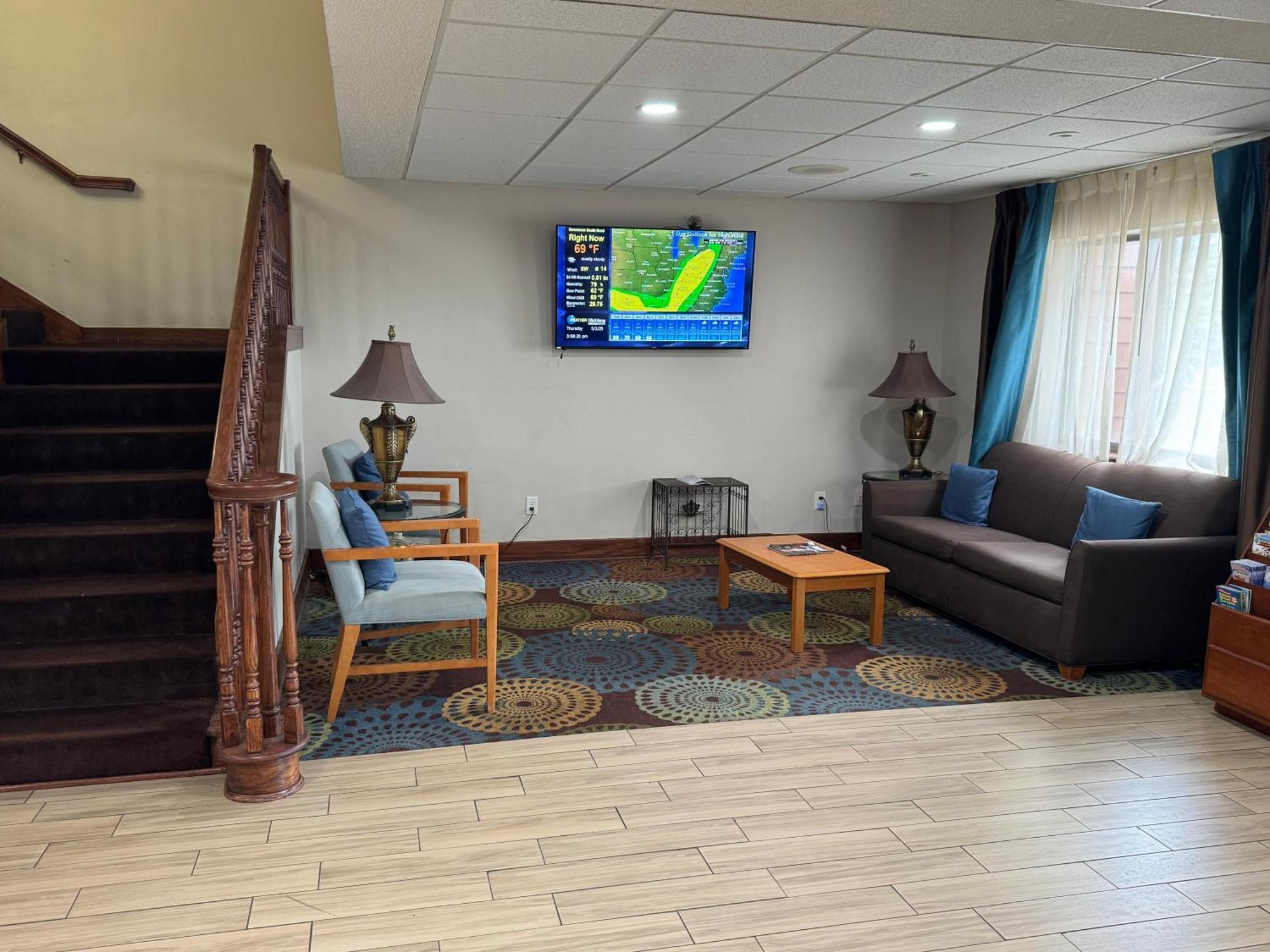Baymont By Wyndham Mishawaka South Bend Area Hotel Bagian luar foto