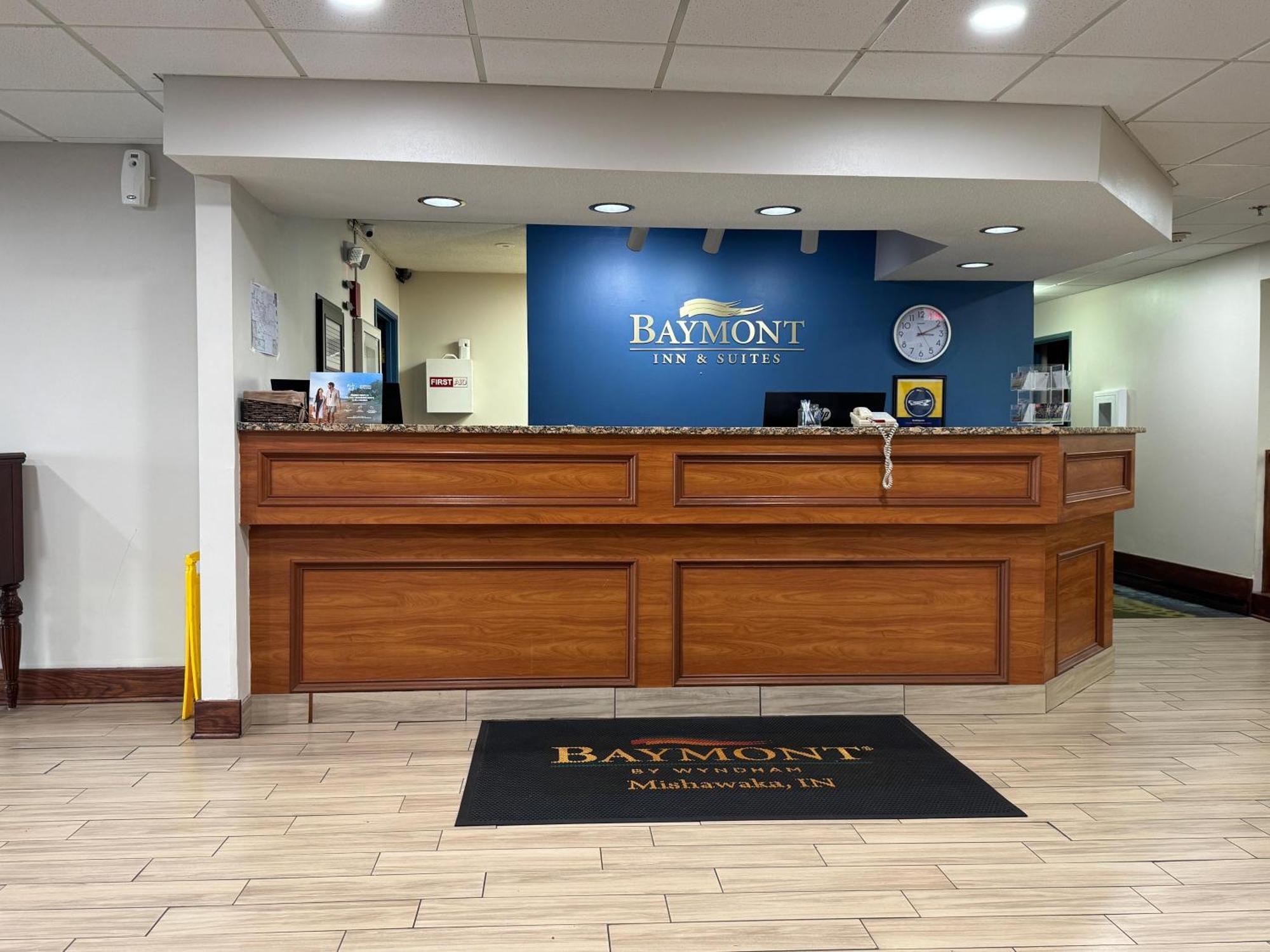 Baymont By Wyndham Mishawaka South Bend Area Hotel Bagian luar foto