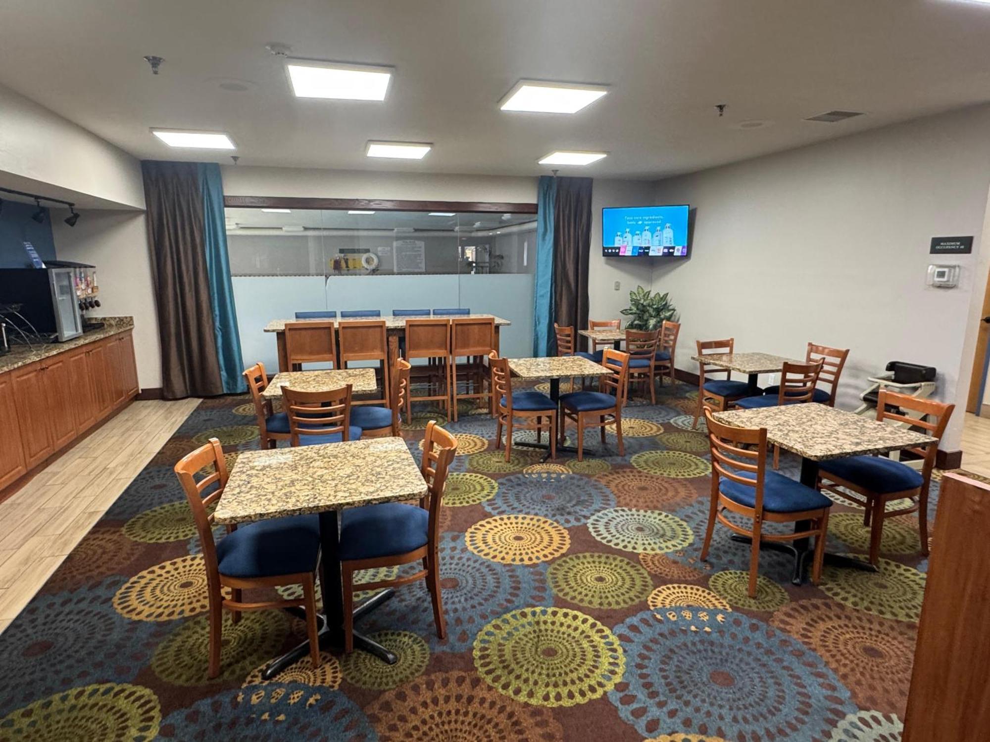 Baymont By Wyndham Mishawaka South Bend Area Hotel Bagian luar foto