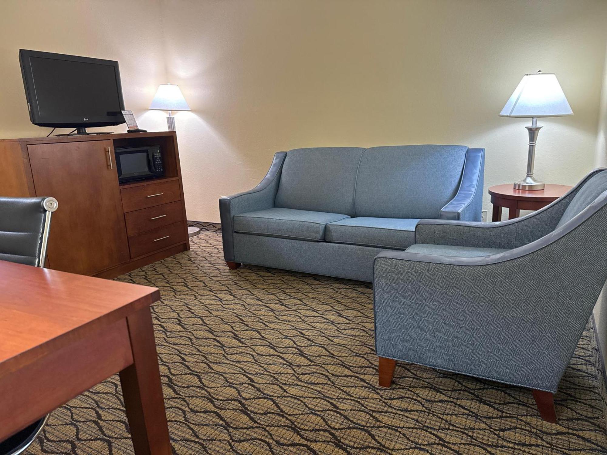Baymont By Wyndham Mishawaka South Bend Area Hotel Bagian luar foto