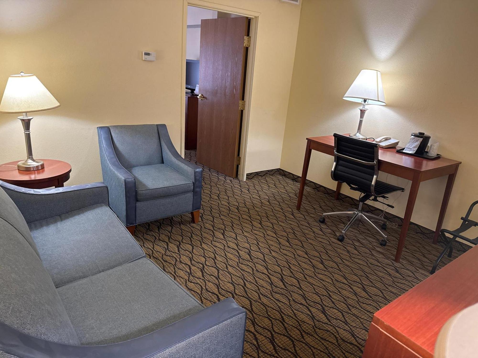 Baymont By Wyndham Mishawaka South Bend Area Hotel Bagian luar foto