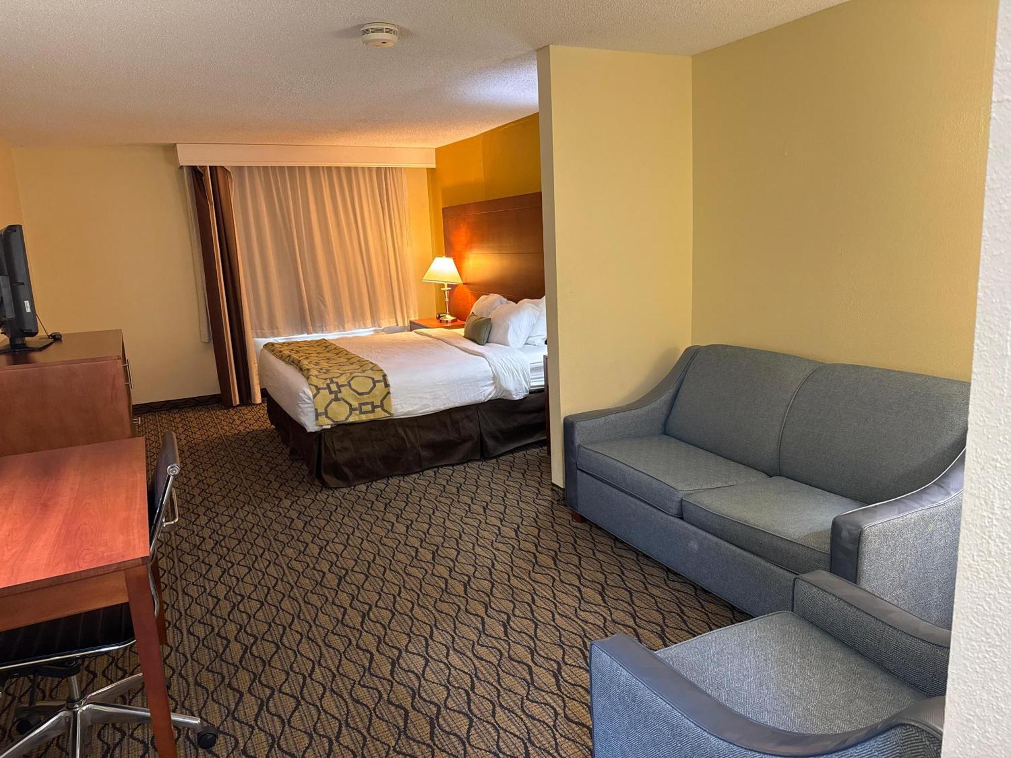 Baymont By Wyndham Mishawaka South Bend Area Hotel Bagian luar foto